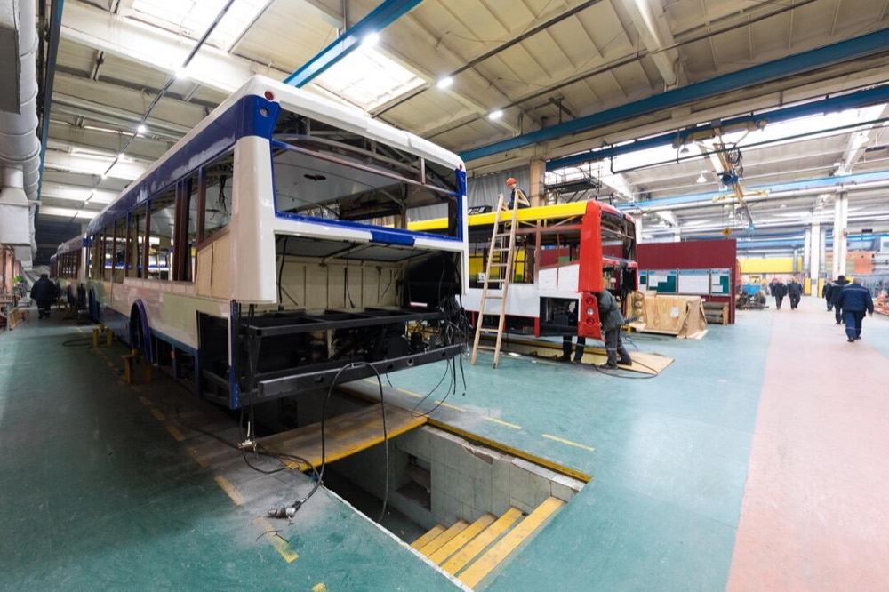 Transport and trailer manufacturing